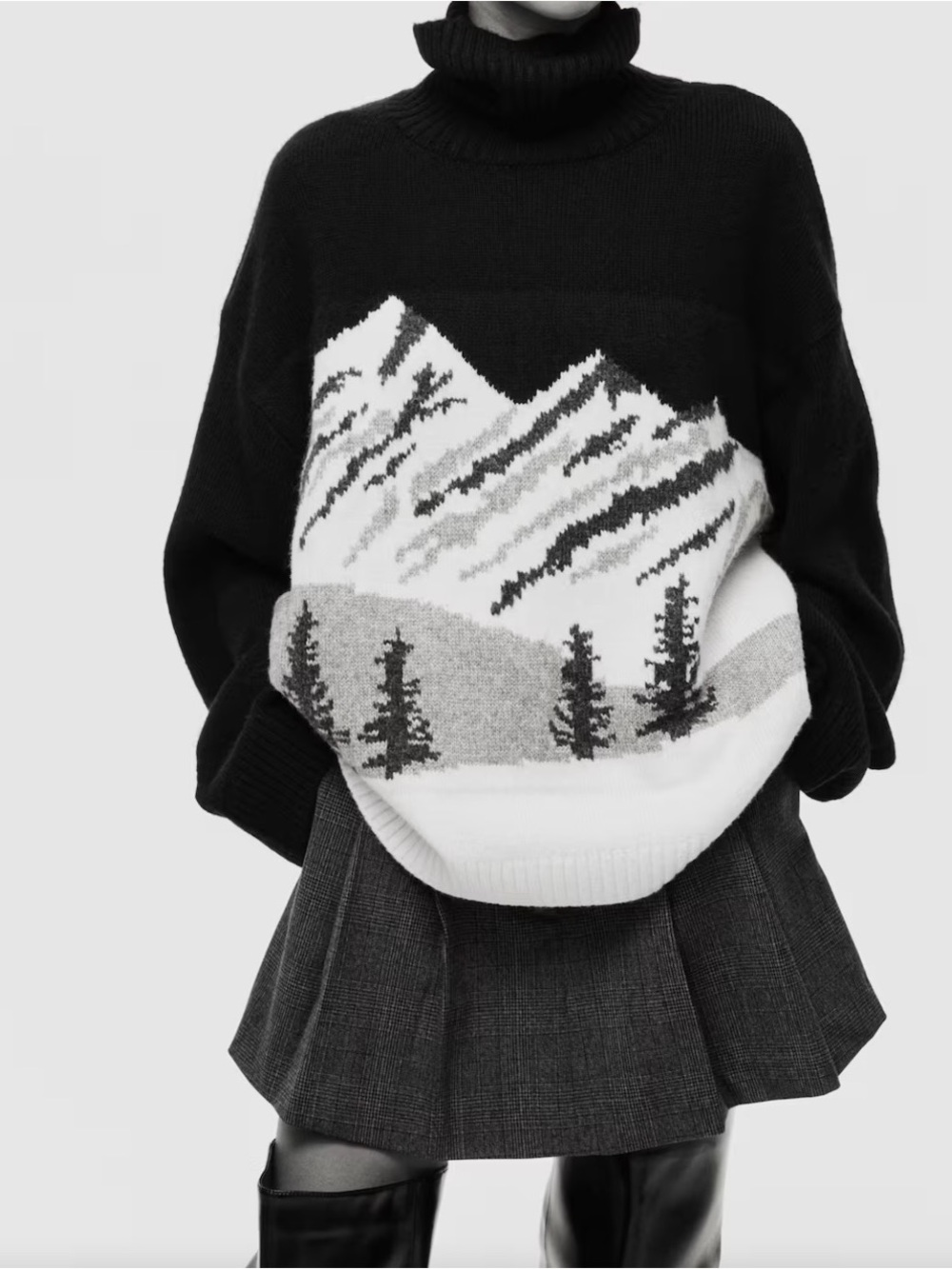 H&M Wool Blend Cozy Crochet Oversized Knit Turtleneck Sweater Size: XS.